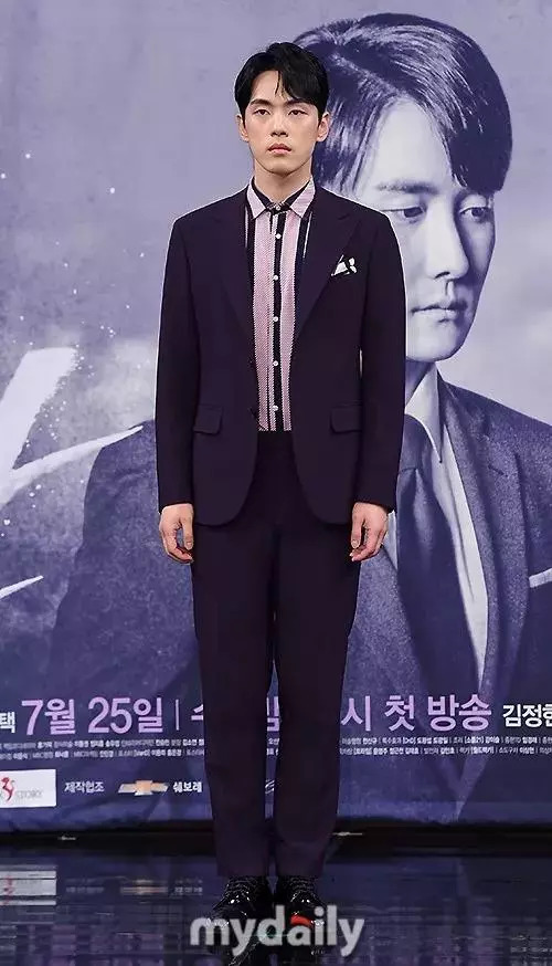 刚火就要凉凉?这个男星对徐贤当众拍臭脸后,半