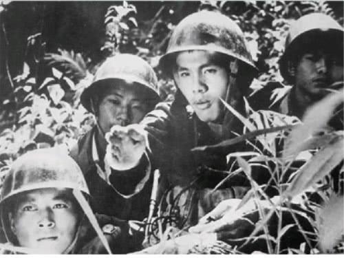 中越战争很残酷，解放军一名副师长和一名副团长英勇牺牲