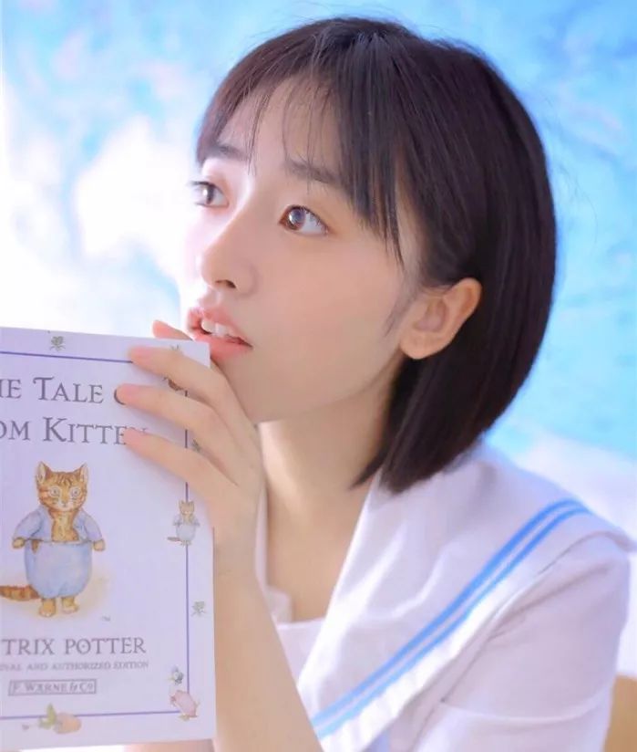 脸上肉多的女生,最适合这5款发型!巨显瘦!