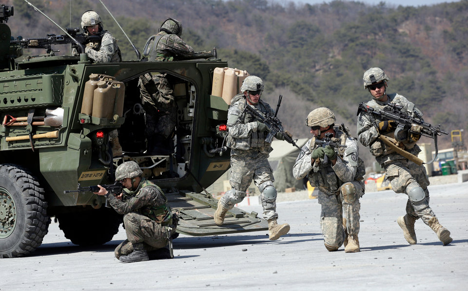 美国防部长：可能重启美韩联合军演