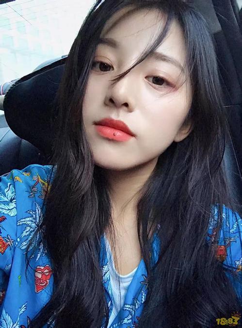 王者荣耀土豪小姐姐1000元找代练上王者,看到