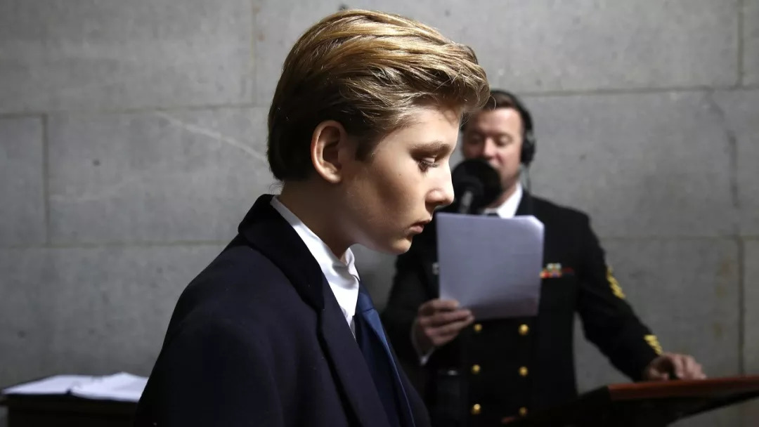 12岁,1米9,川普小儿子实力演绎满屏都是腿腿腿!网友:我等你长大