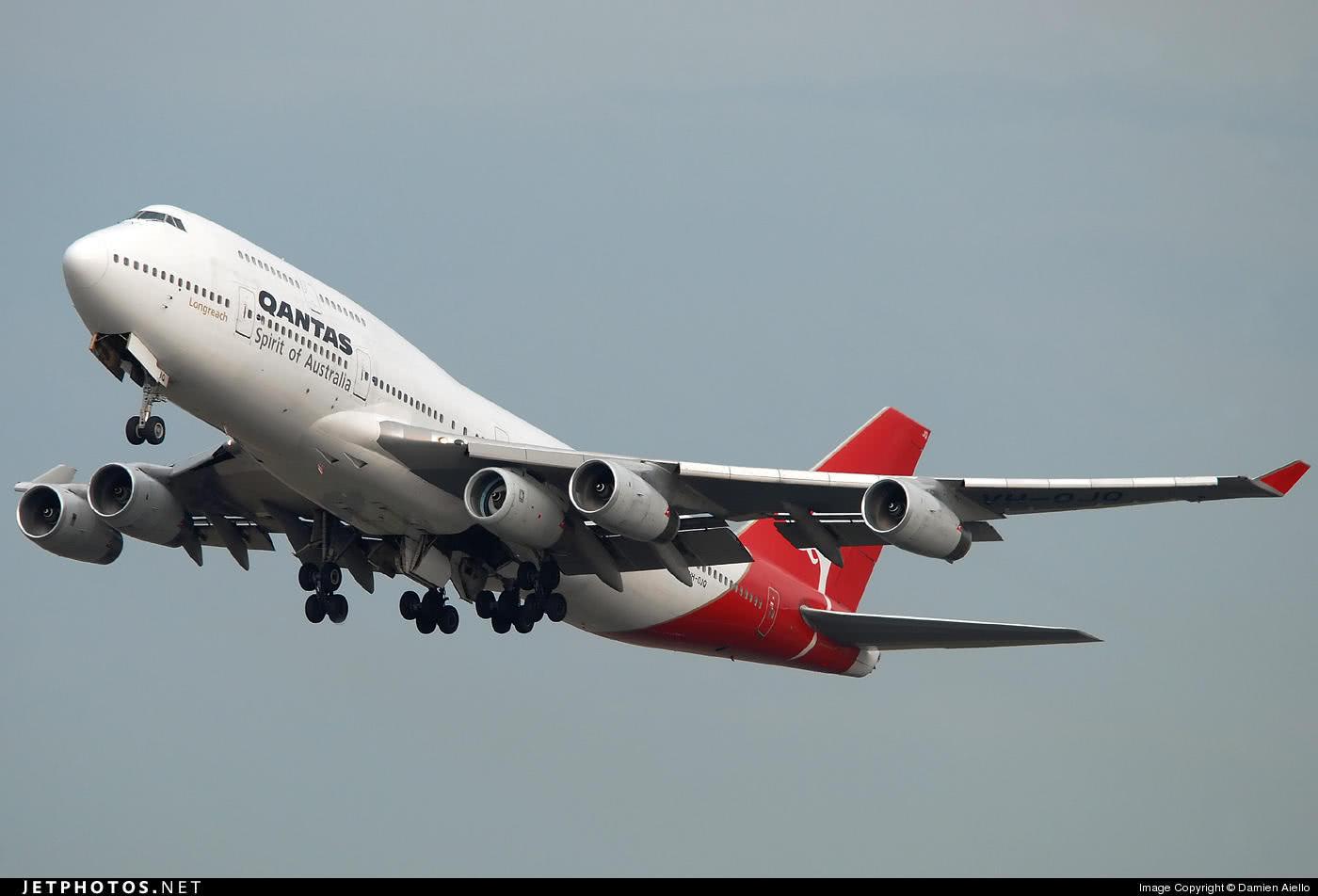 同样都是波音747，为啥这货就别人多长了一个发动机？