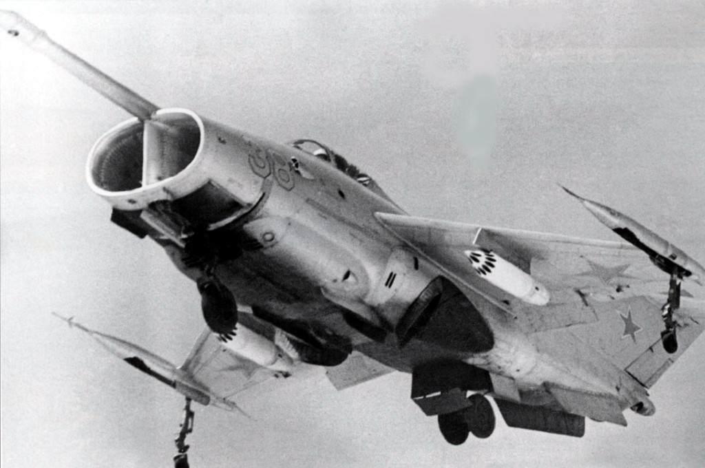 历史传闻大揭秘：F35和雅克41到底有什么联系？