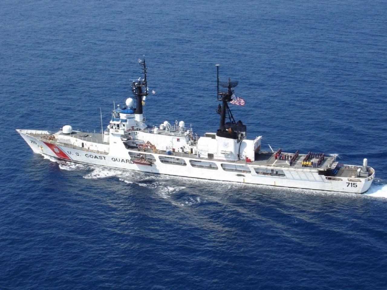 突发！菲律宾海军51岁老旗舰在南海我岛礁搁浅，正在救援