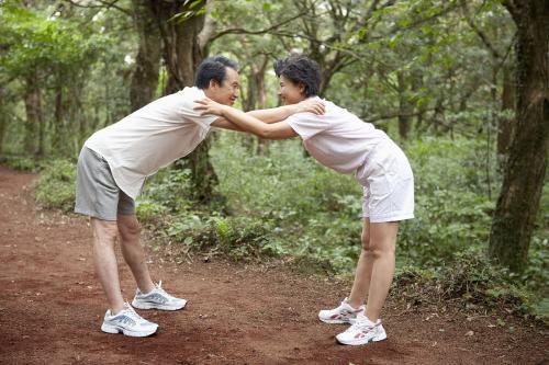 专家:女人几岁绝经算正常?更年期别自以为是,