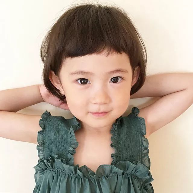 温柔笑容加上温柔短发,日本这位3岁宝宝就是小仙女本人了!