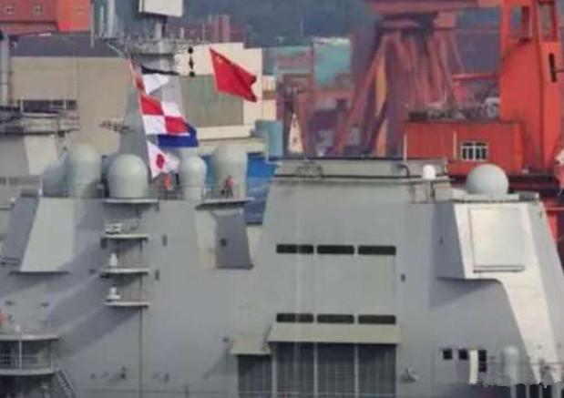 中国军舰为何总挂着日本国旗？其实各国军舰都这样做