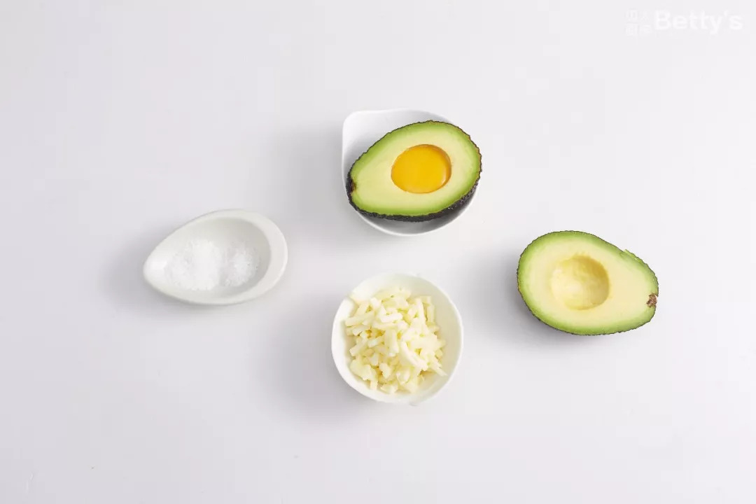 颜值就是正义!牛油果培根焗蛋,让你无法抗拒!