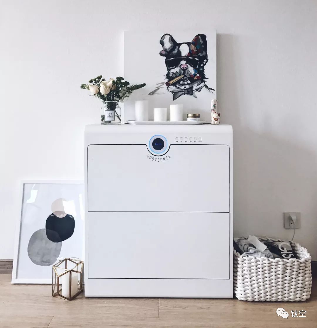 会自动烘干、杀菌除臭的“黑科技”智能鞋柜，你想要的都能做到 | 生活方式