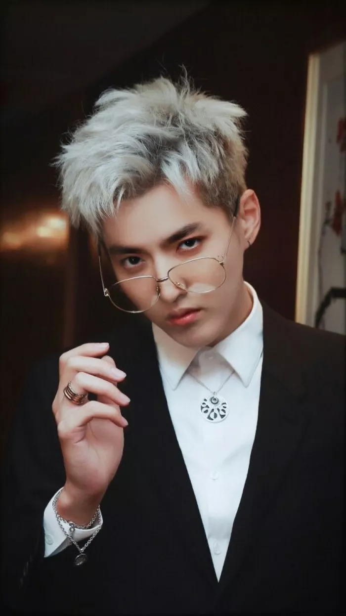 专业分析:男明星里颜值最能打的吴亦凡,到底帅在哪里?