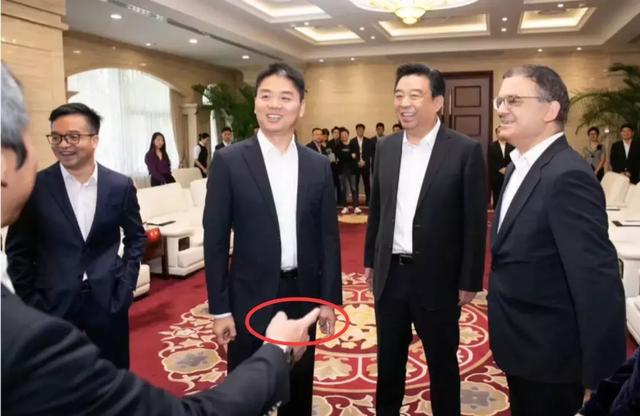 刘强东性侵传闻后现身,拯救他的如意集团是什么来头?-新华侨网