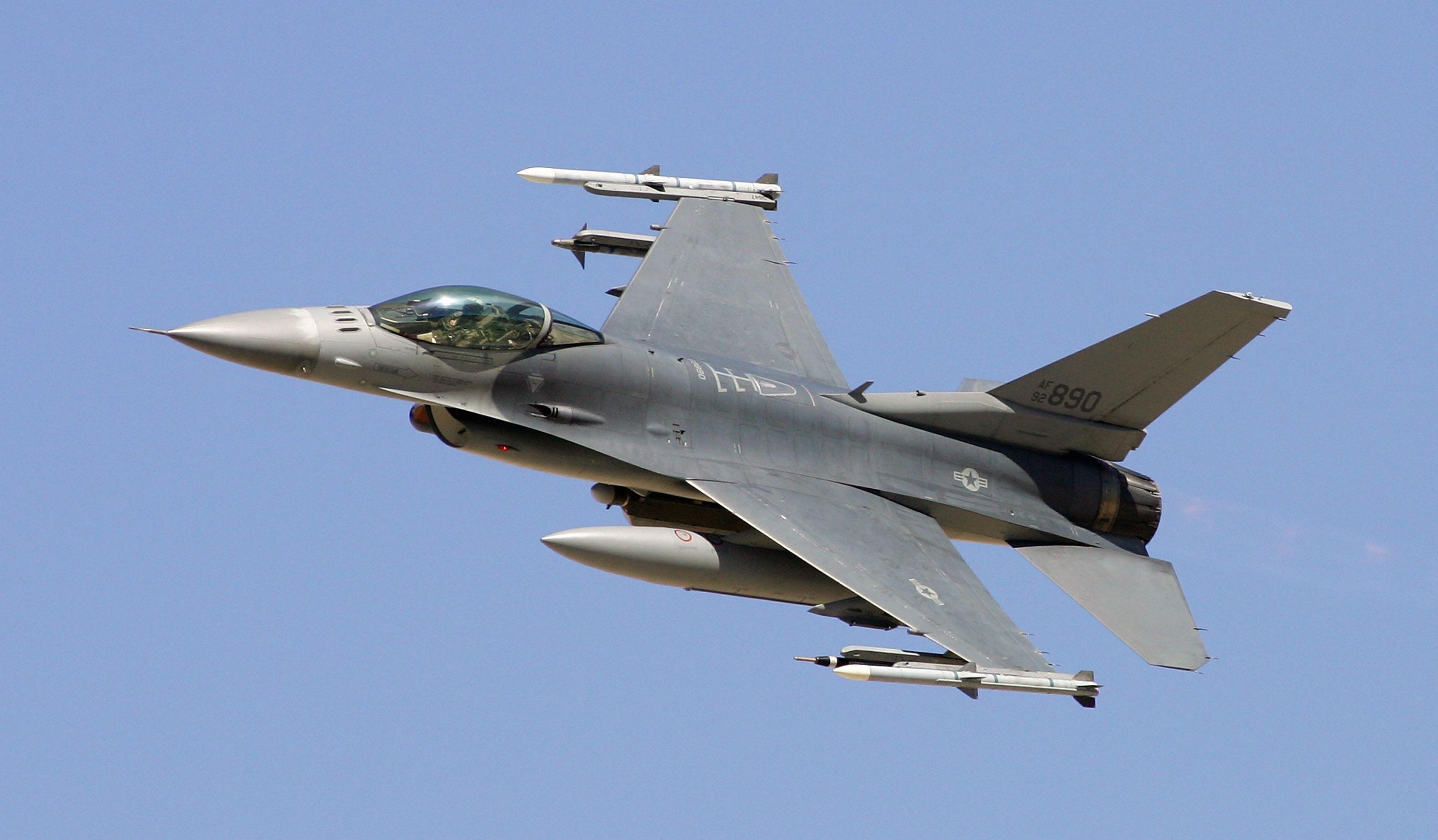F-16要凉？美国洛马宣布将让印度塔塔公司转包生产战机机翼