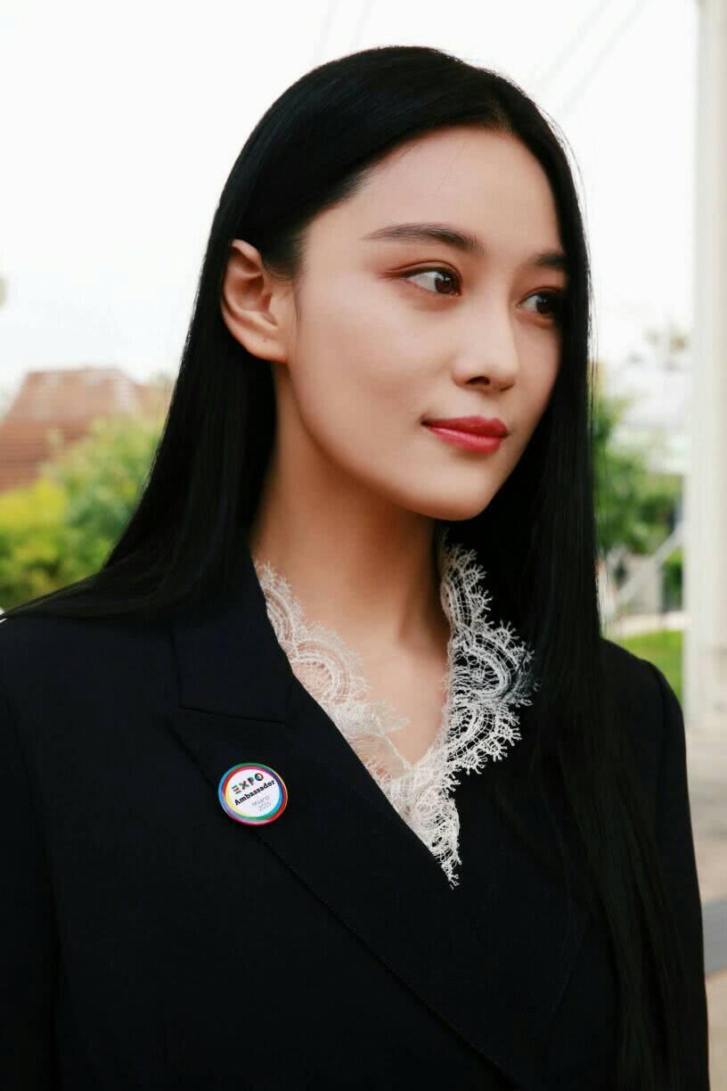 张馨予 张馨予为何捷公开说话：7年只休了50天假，请假也是为了陪家人_凤凰网