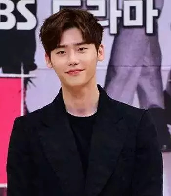 男生发型流行趋势,帅炸天!