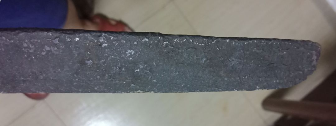 ▲刀尖右侧