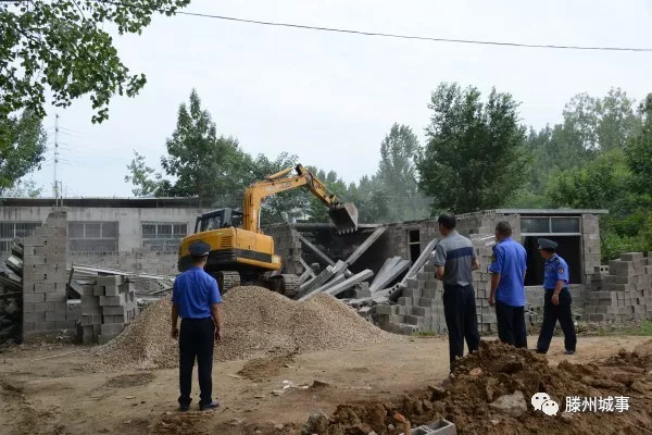 滕州龙泉街道:依法强拆西大庙、前大庙三处违建