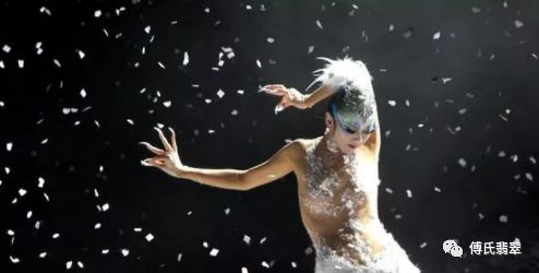 杨丽萍戴过的三个亿翡翠套装,贵到怀疑人生了