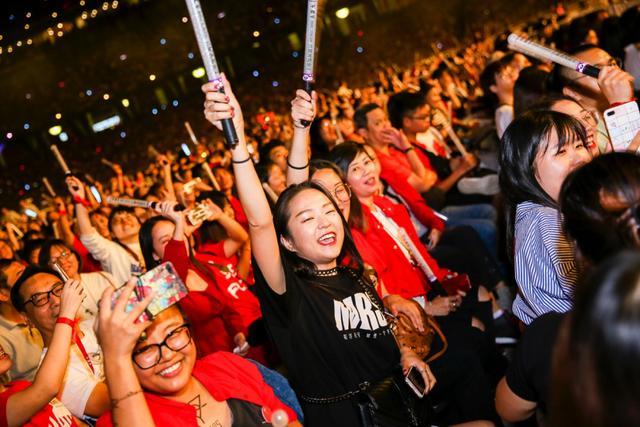 15万人同时在线大麦网抢票,华晨宇演唱会到底
