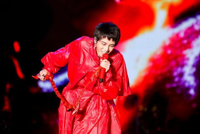 15万人同时在线大麦网抢票,华晨宇演唱会到底