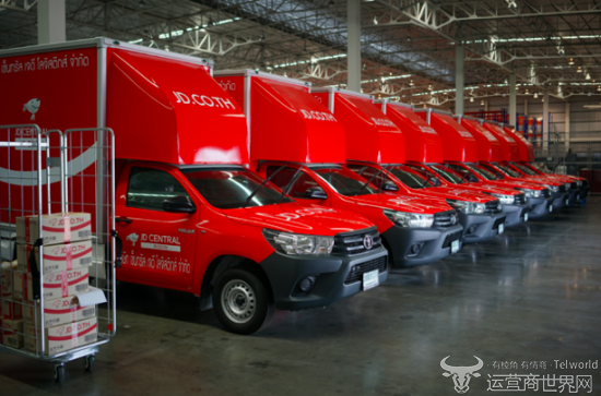 快递小哥在异国上线 :100%复制版京东智能物