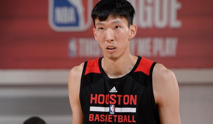 一个60人垫底一个倒数第二 周琦最尴尬两数据