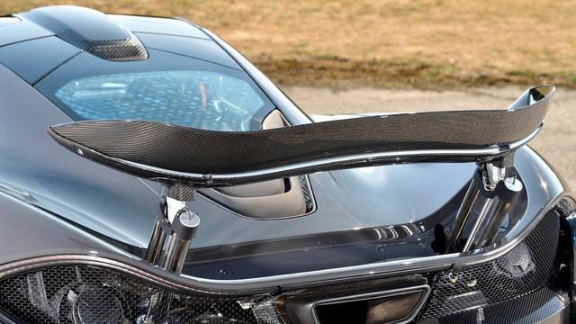 F1冠军车手简森巴顿的迈凯轮P1出售，售价210万美元