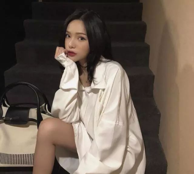 网红因遛狗殴打孕妇致先兆早产 警方:网红母亲