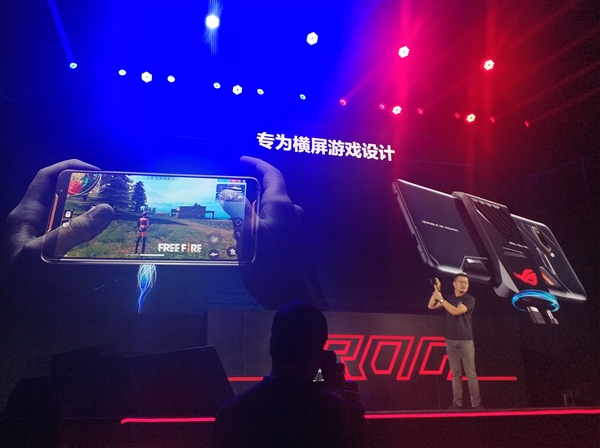华硕ROG游戏手机发布:骁龙845+512G存储 79