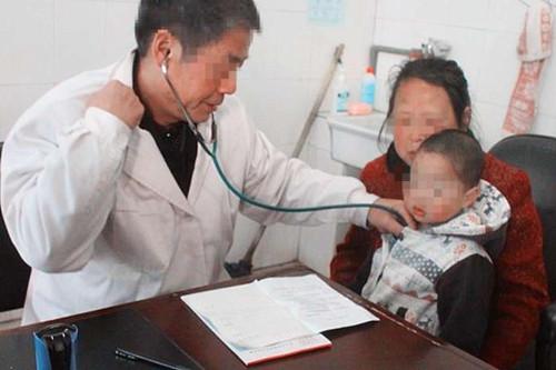 二胎生下畸形儿,丈夫怀疑不是亲生,鉴定结果出