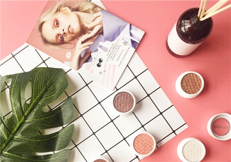 平价彩妆王者,我看非colourpop莫属咯!