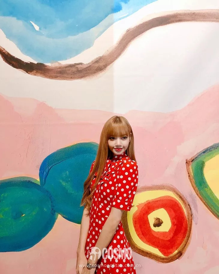 不仅是男心狙击犯,这四个女孩的穿搭女生看了