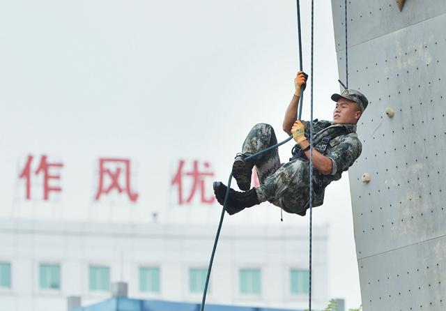 冠军教官揭秘如何锻造中国顶尖特种兵