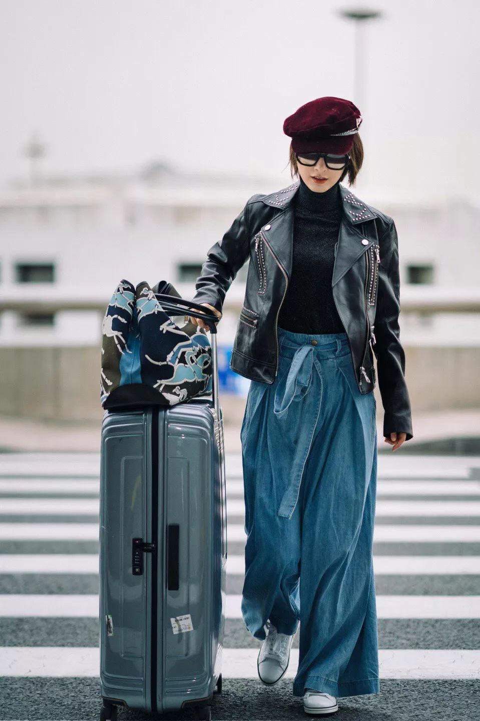 身高160cm的女生,学吴昕穿阔腿裤升级版,气场