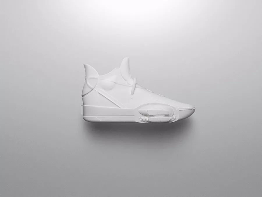 科技感十足!Air Jordan 33 的中底缓震到底长什