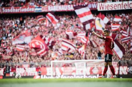 德甲百场完美表现!蒂亚戈贡献全能攻防数据_凤