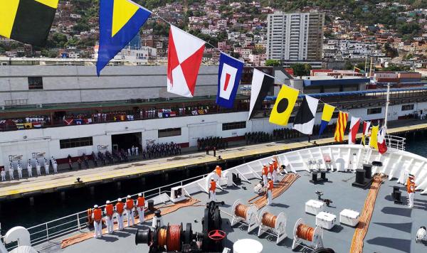 中国海军舰艇首次访问委内瑞拉