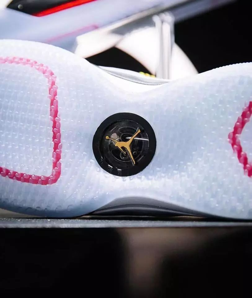 科技感十足!Air Jordan 33 的中底缓震到底长什