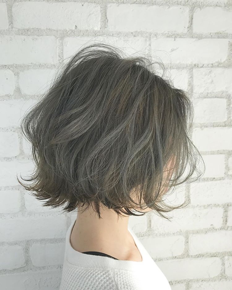 换一种风格，你的波波头发型也可以这么漂亮