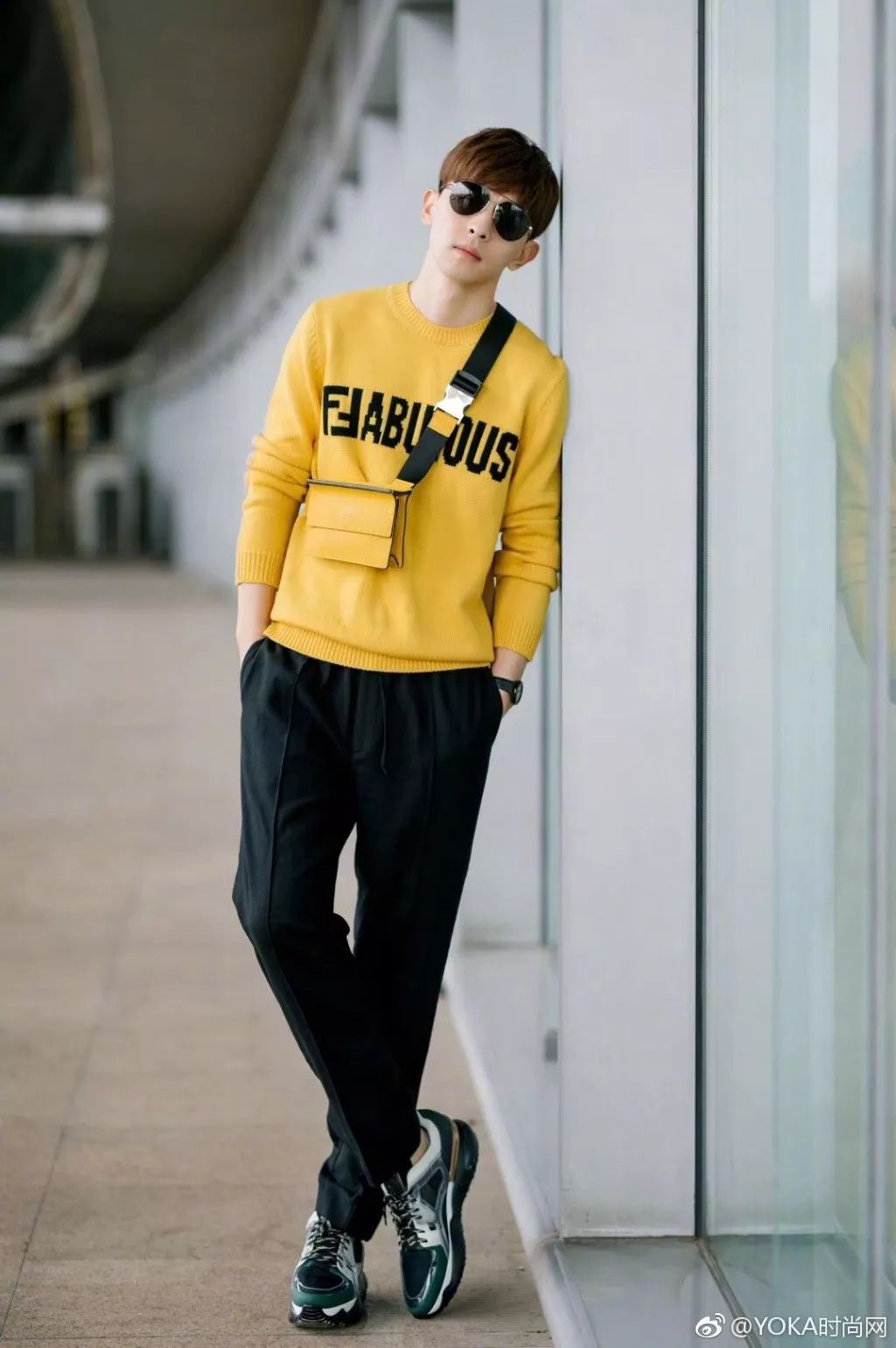 陈志朋穿衣妖魔化 杰森-斯坦森穿风衣演绎硬汉优雅