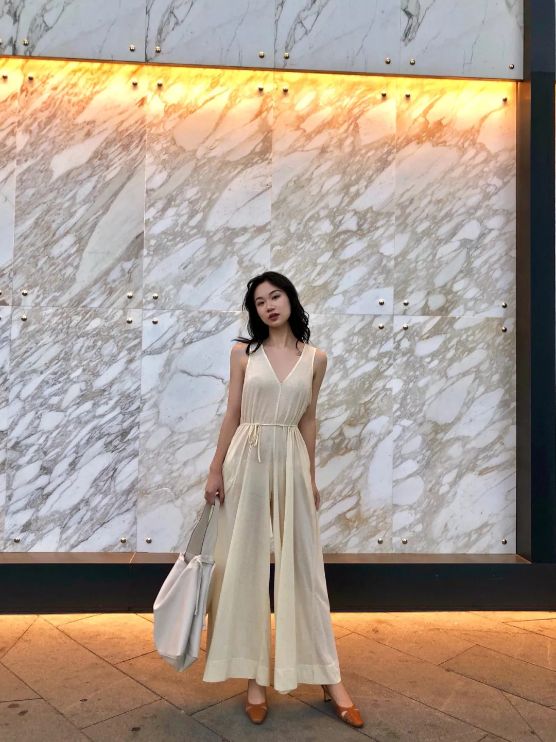 入秋都市丽人最IN穿搭 | 五颜六色居然还能超时