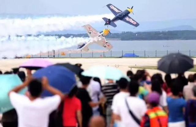 世界最先进特技飞机国内飞行大会炫技 凤凰网