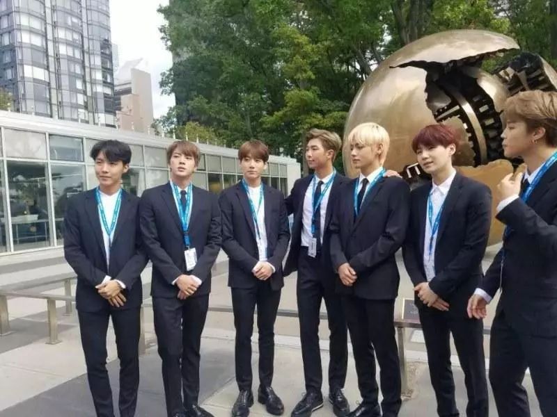 超强大！防弹少年团亮相联合国大会RM7分钟全英文演讲！ARMY：在新闻里追星