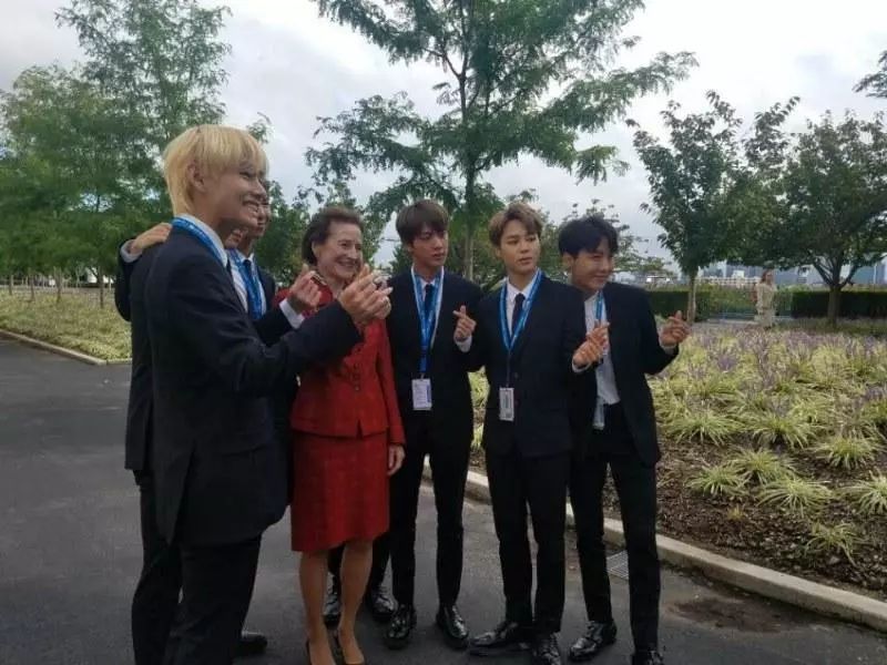 超强大！防弹少年团亮相联合国大会RM7分钟全英文演讲！ARMY：在新闻里追星