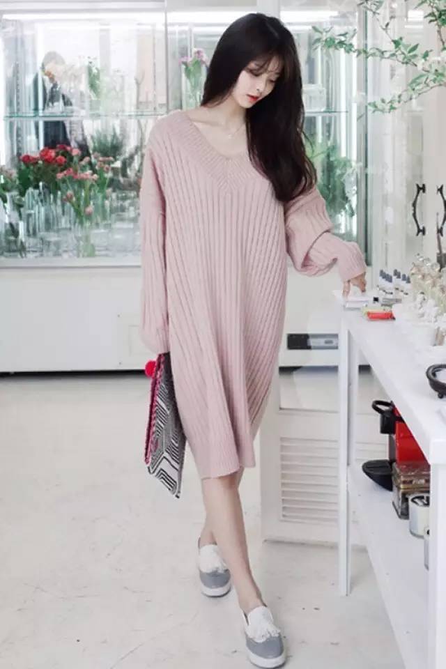 只要你有连衣裙、薄风衣，随便就有20套时尚look