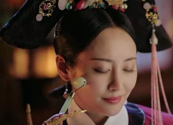 嬛嬛的死对头华妃娘娘早已经在用这款被称为"玉轮"的按摩仪了,还说这