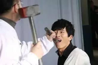 别以为拔牙是小事,有些人半边脸肿得像面包!原