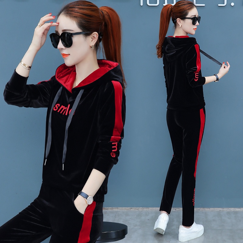 我滴吗呀!金丝绒火了火了,嫩美洋气,40岁女人