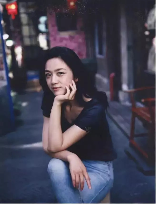 她一脱成名,曾遭封杀,还被预言没人敢要,如今登顶影后实力打脸