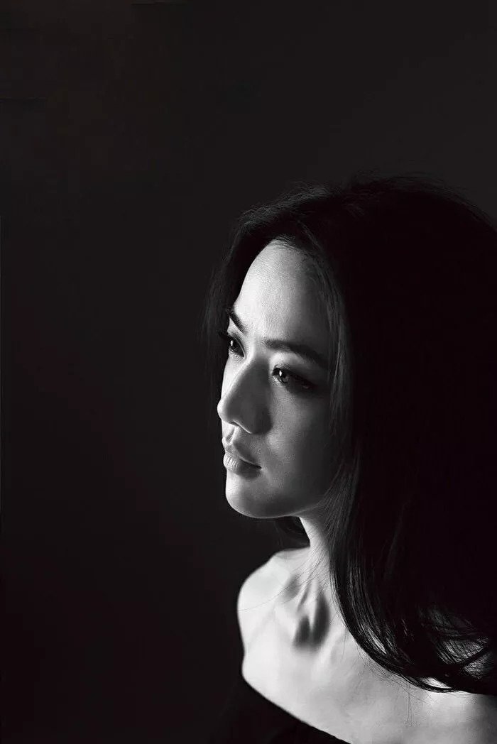 她一脱成名,曾遭封杀,还被预言没人敢要,如今登顶影后实力打脸